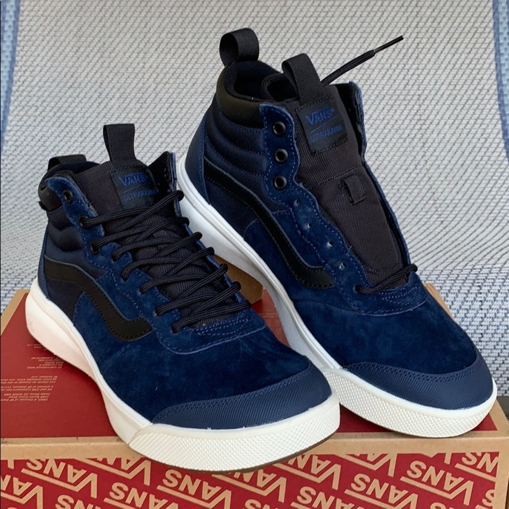 • VANS ULTRARANGE SK8-HI MTE Dress Blue/black WMNS - Picture 2 of 16